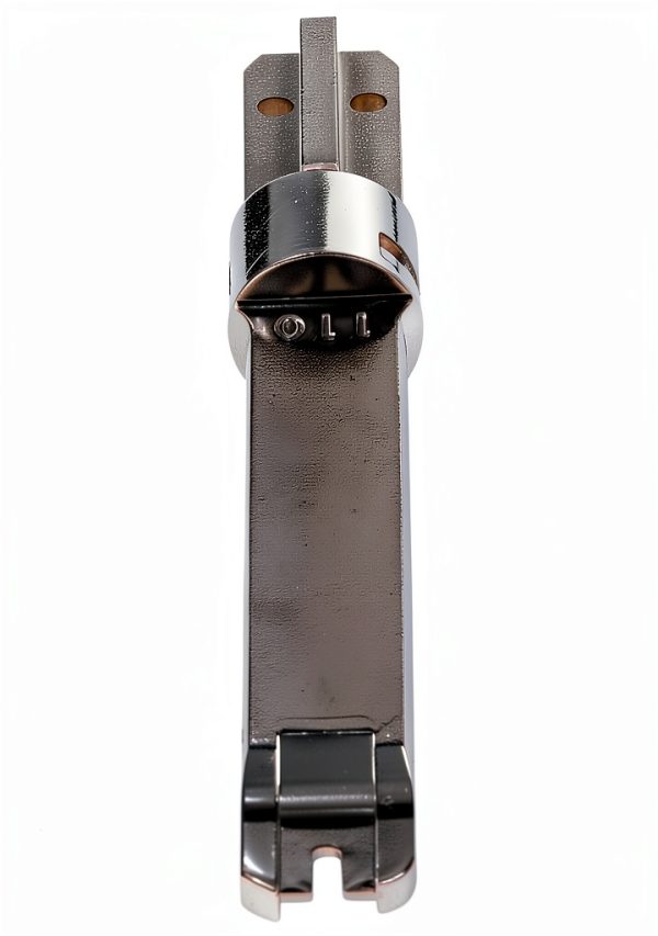 Klein Tools VDV427-110 Impact Punchdown Tool Extended Reach 110 MIM Replacement Blade with Bayonet-Style, Twist-and-Lock Socket-5